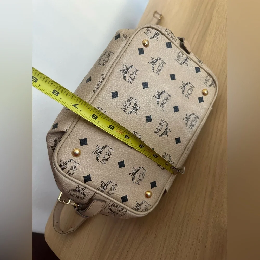 MCM Cream Crossbody Bag with Iconic Logo and Adjustable Strap - Picture 6 of 12